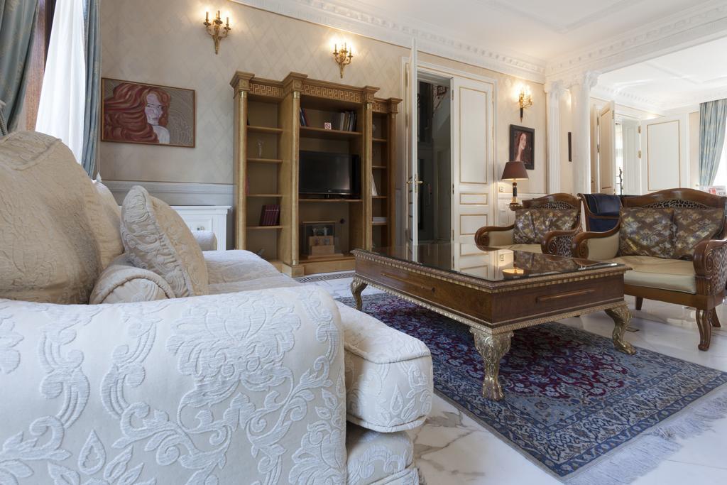 Villa Jelena Belgrado Buitenkant foto