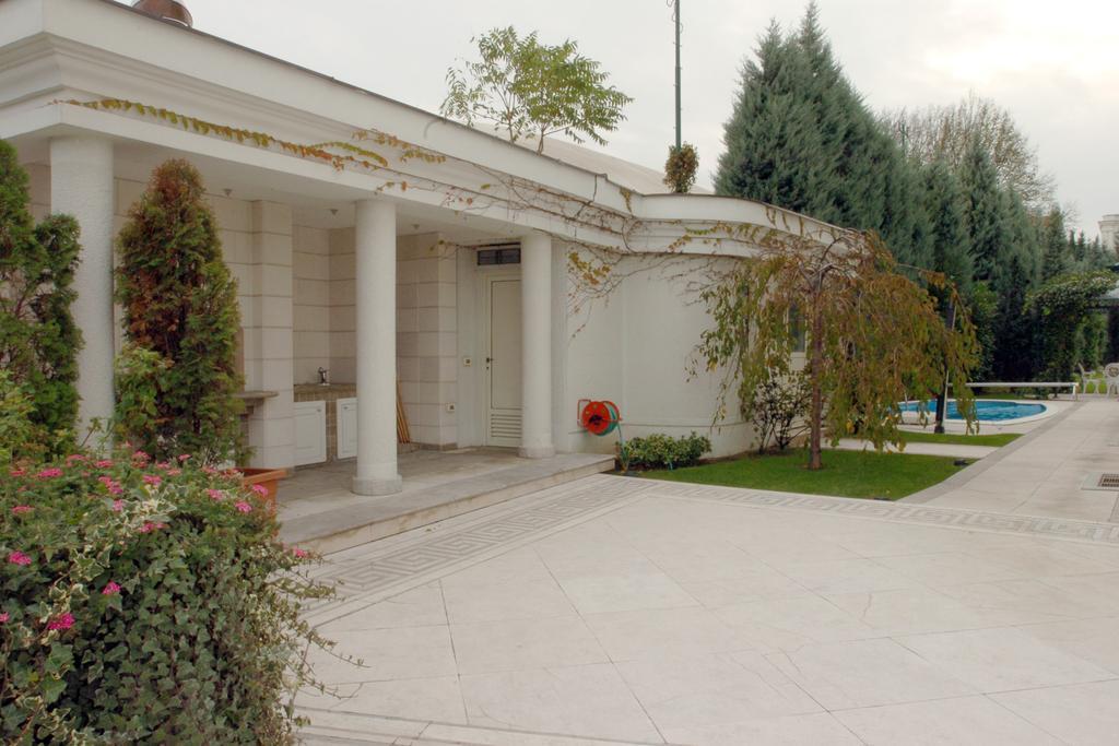 Villa Jelena Belgrado Buitenkant foto