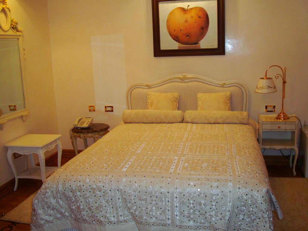 Villa Jelena Belgrado Kamer foto